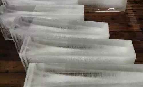 威士忌里的冰塊，是怎樣做出來的？ | 有趣的制造(2)